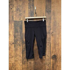 Lululemon Black Athletic Crops Size 8 EUC